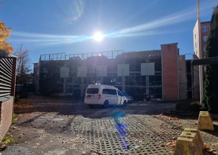 Kotoisa Kaksio Levaehdae Taeaellae Ja Parkki * 라티